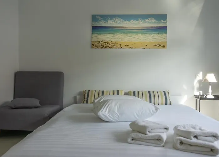 Nest Port View Apartment